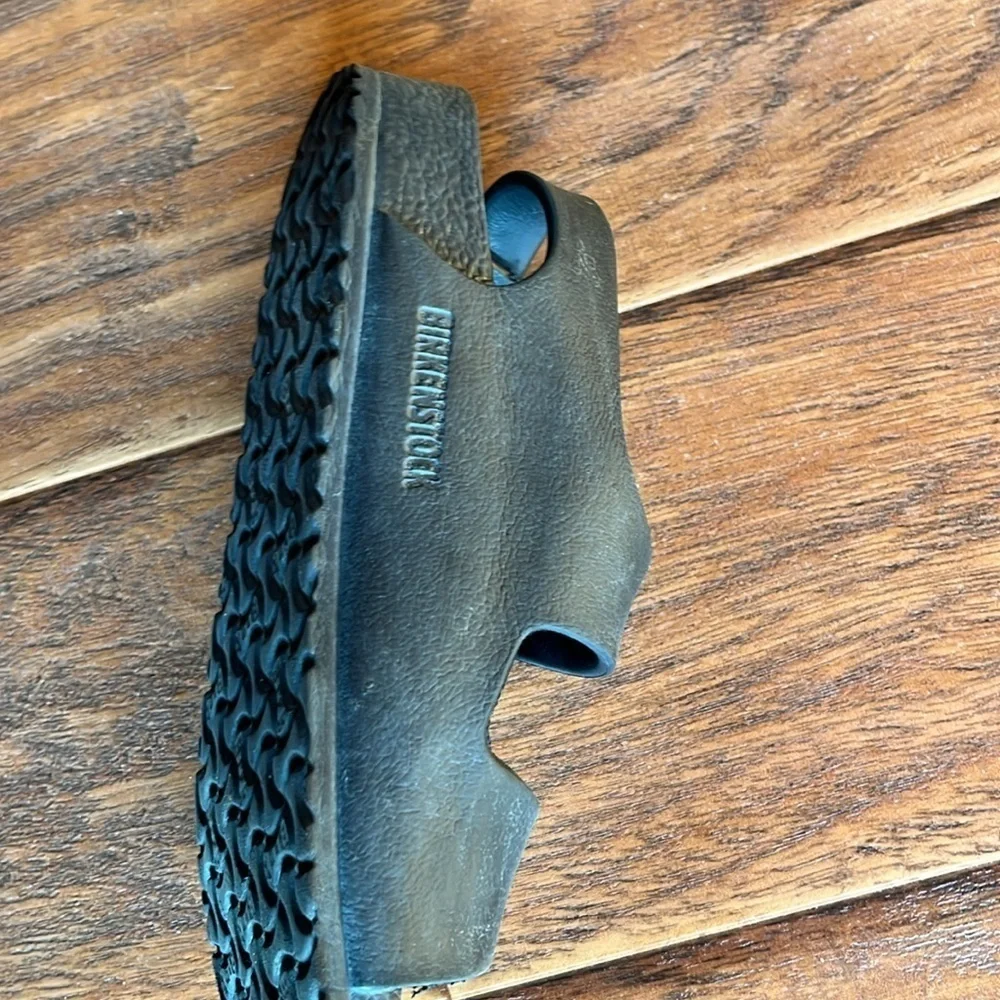 Birkenstock Sandals - Size 32